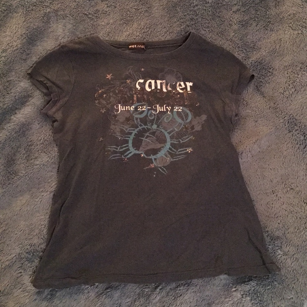 Astrology Cancer sign (June 22 - July 22) t-shirt